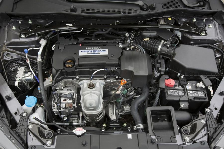  Honda Accord Sport Sedan 2013 года  (фото 36 из 147)